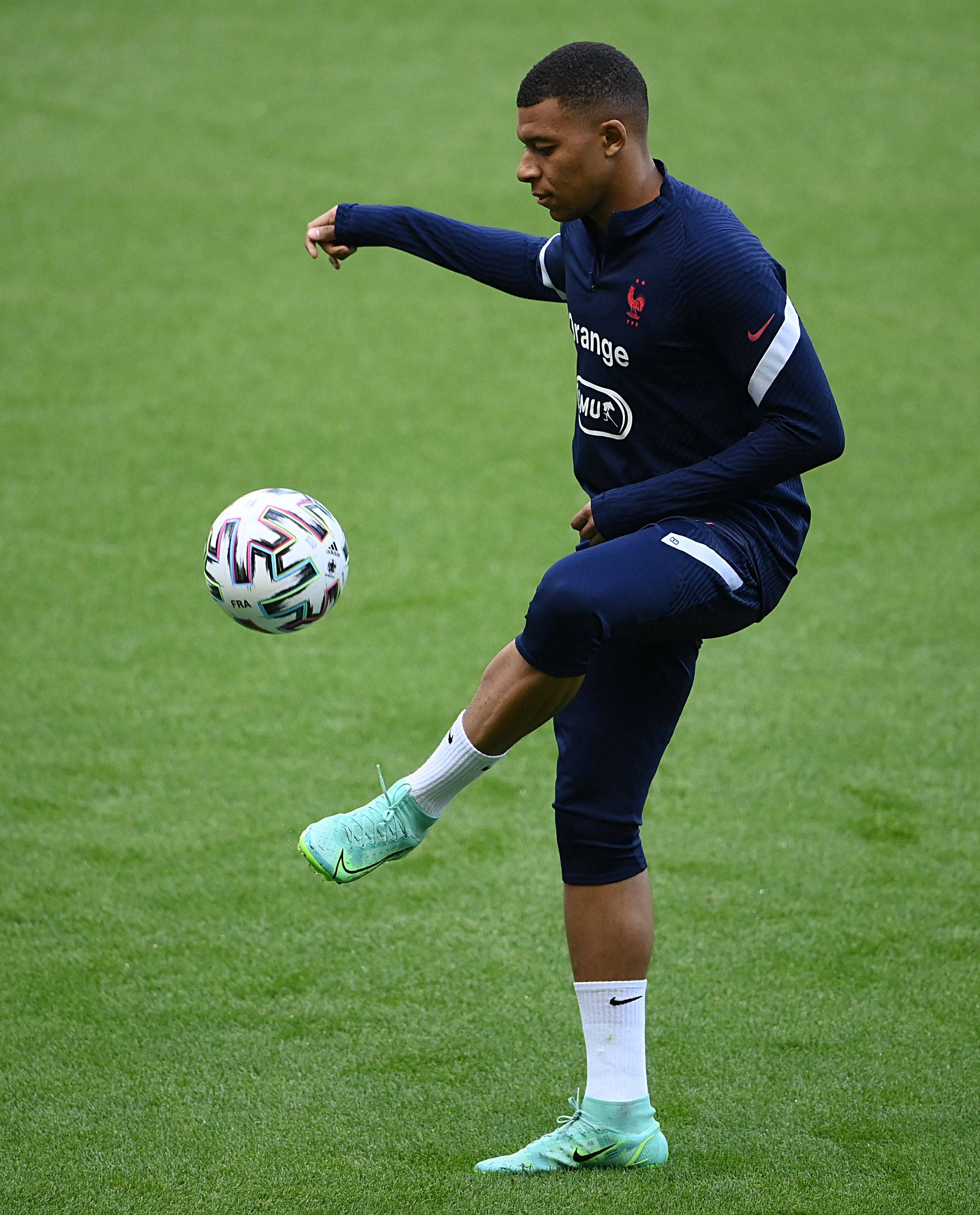 不是否定她 不是否定她